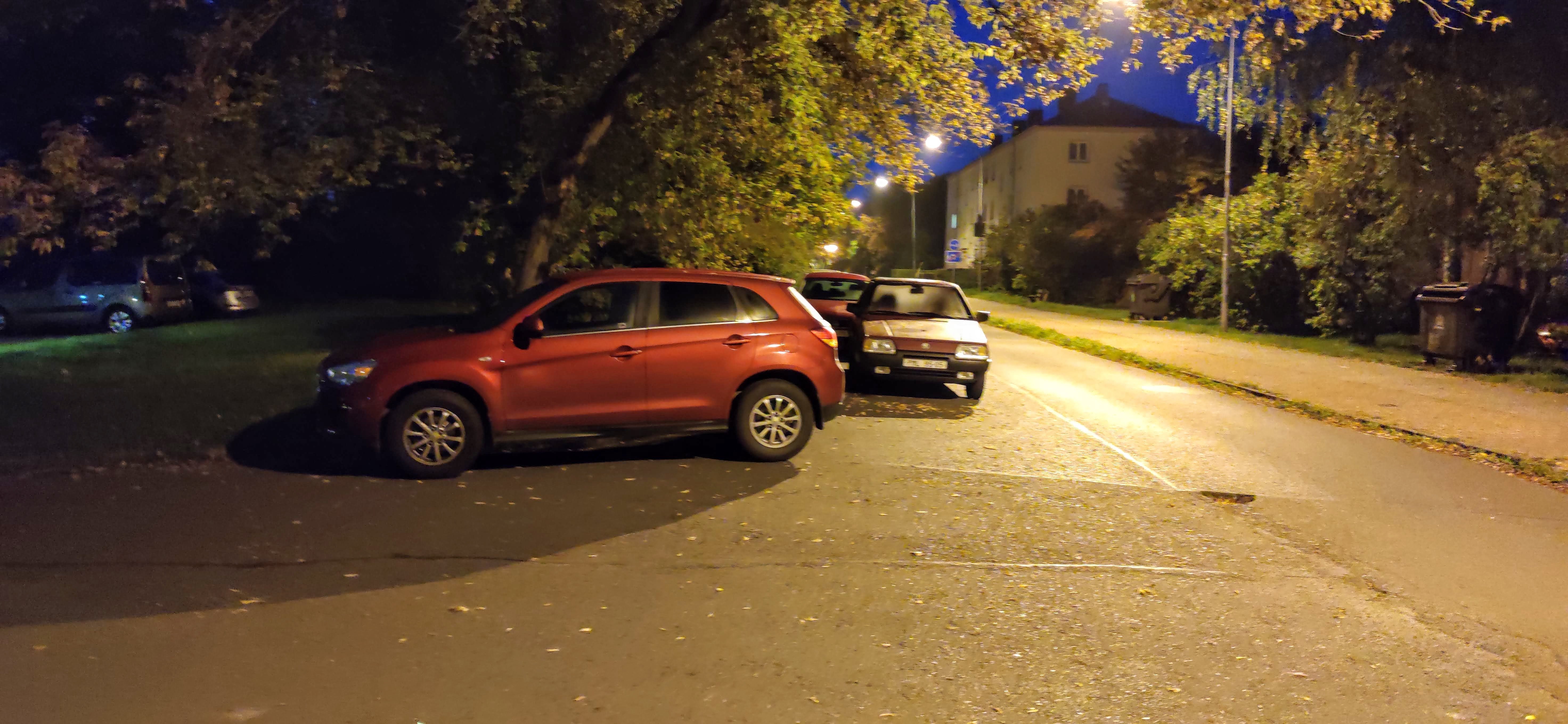Parkování v křižovatce